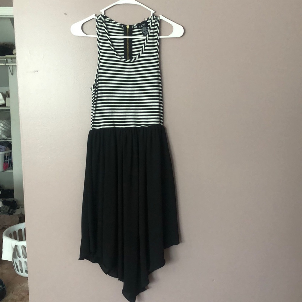 🤩BUY 3 GET 1 FREE🤩black and white striped dress!
